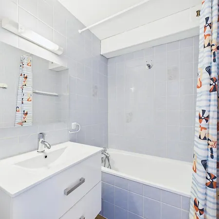 Apartment - T2 Avec Balcon Proche Centre Et Telecabine, Animaux Acceptes, Parking, 5 Pers - Fr-1-623-190 Les Gets